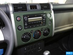 2013款 4.0L 自动 5座