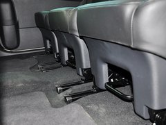 2013款 1.8TSI 舒适型欧V 7座