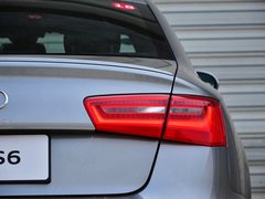 2013 4.0T DCT 