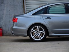 2013 4.0T DCT 