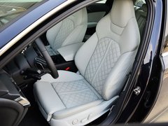 2013 4.0T DCT 