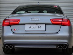 2013 4.0T DCT 