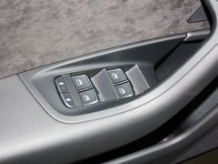 2013 4.0T DCT 