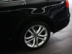 2013 4.0T DCT 