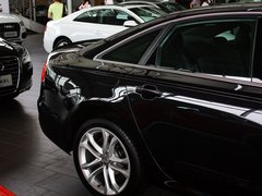2013 4.0T DCT 