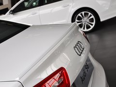 2013 4.0T DCT 
