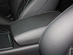 2013款 4.0T DCT 