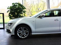 2013款 4.0T DCT 