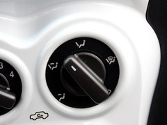 2013款 1.0L 手动 时尚版