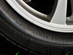 2013款 1.0L 手动 快乐版