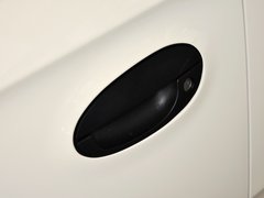 2013款 1.0L 手动 快乐版
