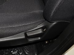 2013款 1.0L 手动 快乐版