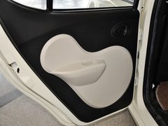 2013款 1.0L 手动 快乐版