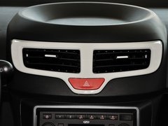 2013款 1.0L 手动 快乐版