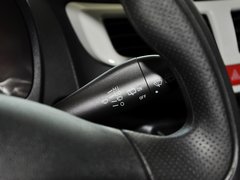 2013款 1.0L 手动 快乐版