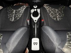 2013款 1.0L 手动 快乐版