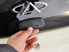 2013款 1.0L 手动 快乐版