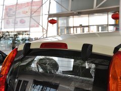 2013款 1.0L 手动 快乐版