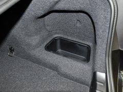 2013款 535i 3.0T 豪华运动型