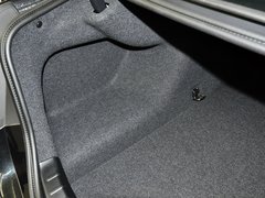 2013款 535i 3.0T 豪华运动型
