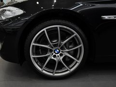 2013款 535i 3.0T 豪华运动型