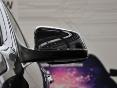 2013款 535i 3.0T 豪华运动型