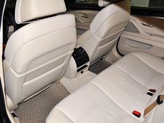 2013款 535i 3.0T 豪华运动型