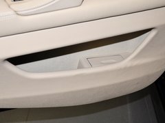 2013款 535i 3.0T 豪华运动型