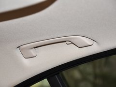 2013款 535i 3.0T 豪华运动型