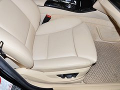 2013款 535i 3.0T 豪华运动型
