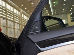 2013款 535i 3.0T 豪华运动型