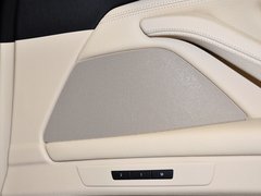 2013款 535i 3.0T 豪华运动型
