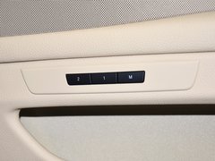 2013款 535i 3.0T 豪华运动型