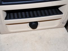 2013款 535i 3.0T 豪华运动型