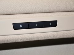 2013款 535i 3.0T 豪华运动型