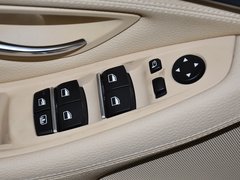 2013款 535i 3.0T 豪华运动型