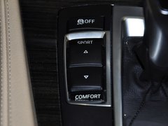 2013款 535i 3.0T 豪华运动型