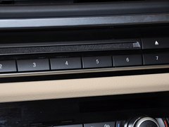 2013款 535i 3.0T 豪华运动型