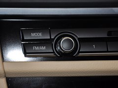 2013款 535i 3.0T 豪华运动型