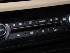 2013款 535i 3.0T 豪华运动型