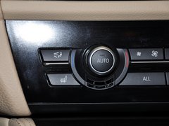 2013款 535i 3.0T 豪华运动型
