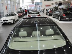 2013款 535i 3.0T 豪华运动型