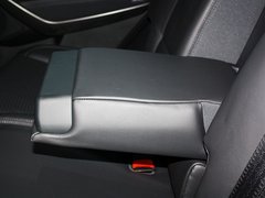 2013款 3.0L 自动 豪华版四驱 7座 欧IV