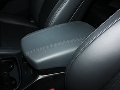 2013款 3.0L 自动 豪华版四驱 7座 欧IV