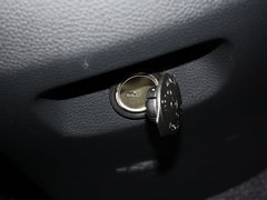 2013款 3.0L 自动 豪华版四驱 7座 欧IV