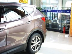 2013款 3.0L 自动 豪华版四驱 7座 欧IV