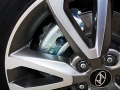 2013款 3.0L 自动 豪华版四驱 7座 欧IV