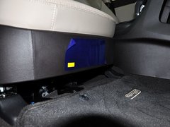 2013款 3.0L 自动 尊享版四驱 7座 欧IV