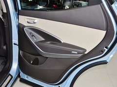 2013款 3.0L 自动 尊享版四驱 7座 欧IV