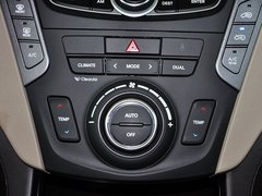 2013款 3.0L 自动 尊享版四驱 7座 欧IV